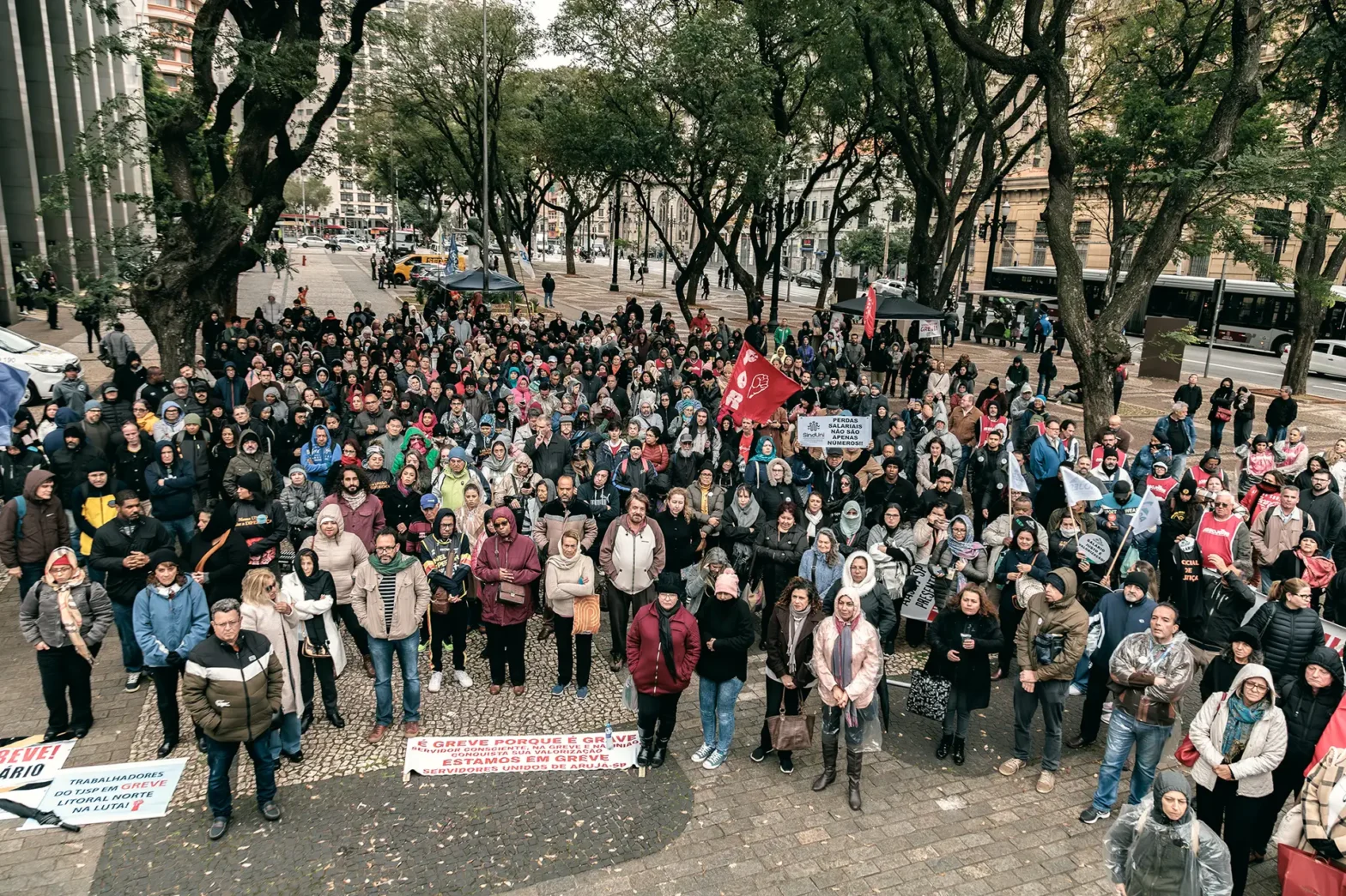 02-07-25 - Assembleia dos Judiciários SP - Praça João Mendes-62