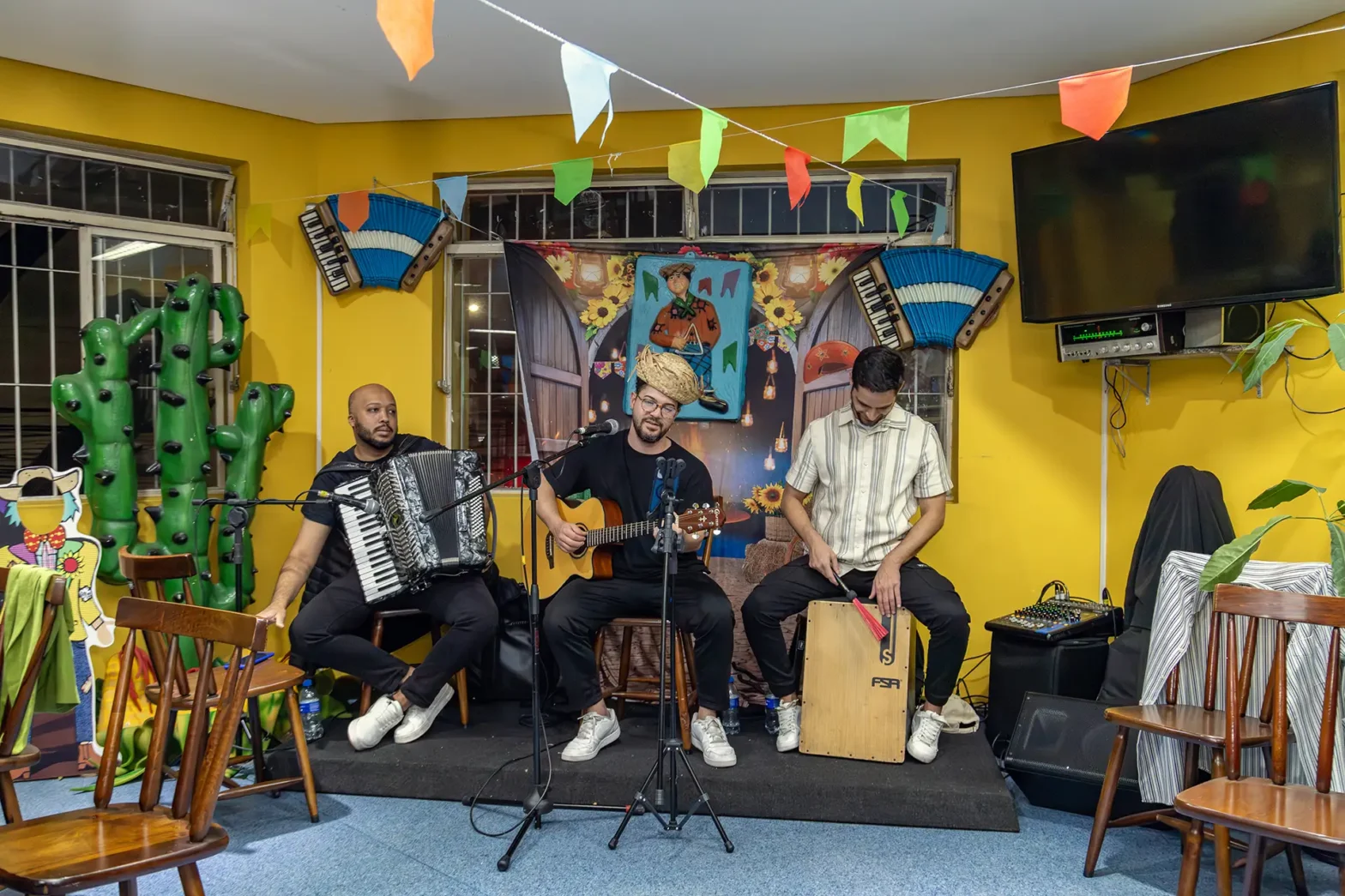 25-07-25 - Happy Hour Julino 0015